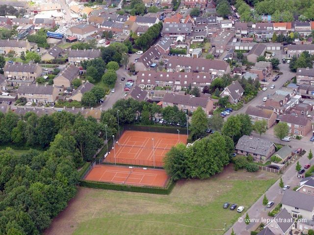 tennisbanen van TVL Lepelstraat.
