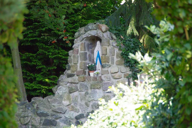 Lourdes grot lepelstraat