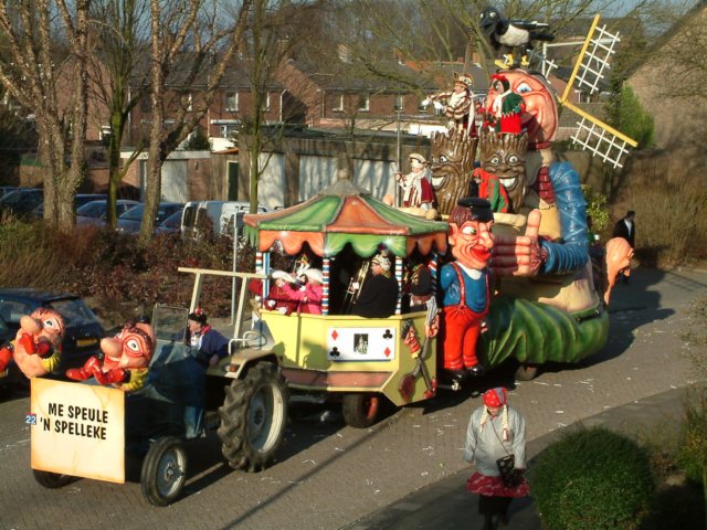 De Prinsewagen van Lepelstraat met prins Wil 1 me speule un spelleke