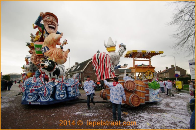 lepelstraatoptocht2014053.jpg