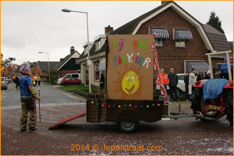 lepelstraatoptocht2014092.jpg