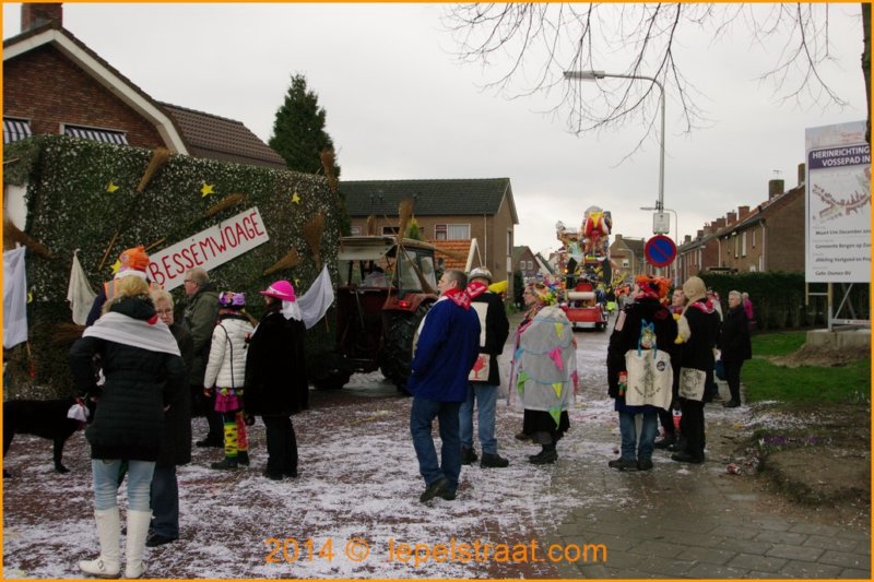 lepelstraatoptocht2014101.jpg