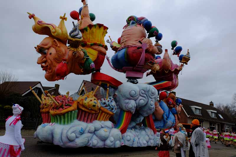 de waterstraot bouwen met carnaval 4 x 11 jaar