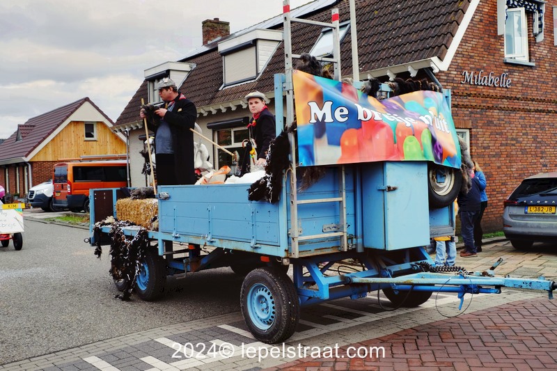 de grootste en de kleinste boer  lepelstraat
