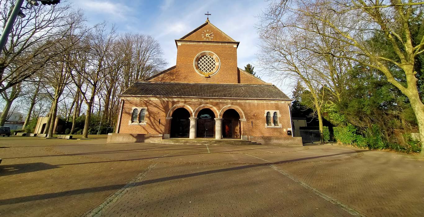 parkeren bij de kerk in Lepelstraat
