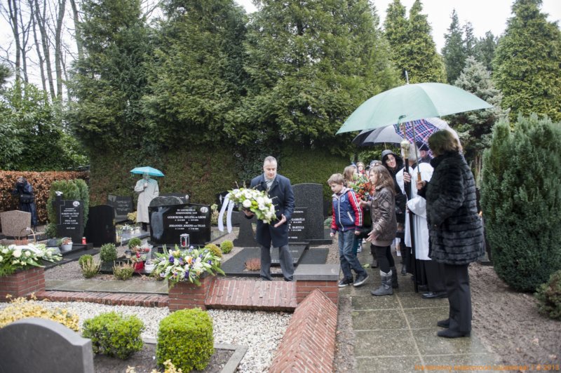 Karel van Meel bij het Watersnood Monument  Lepelstraat